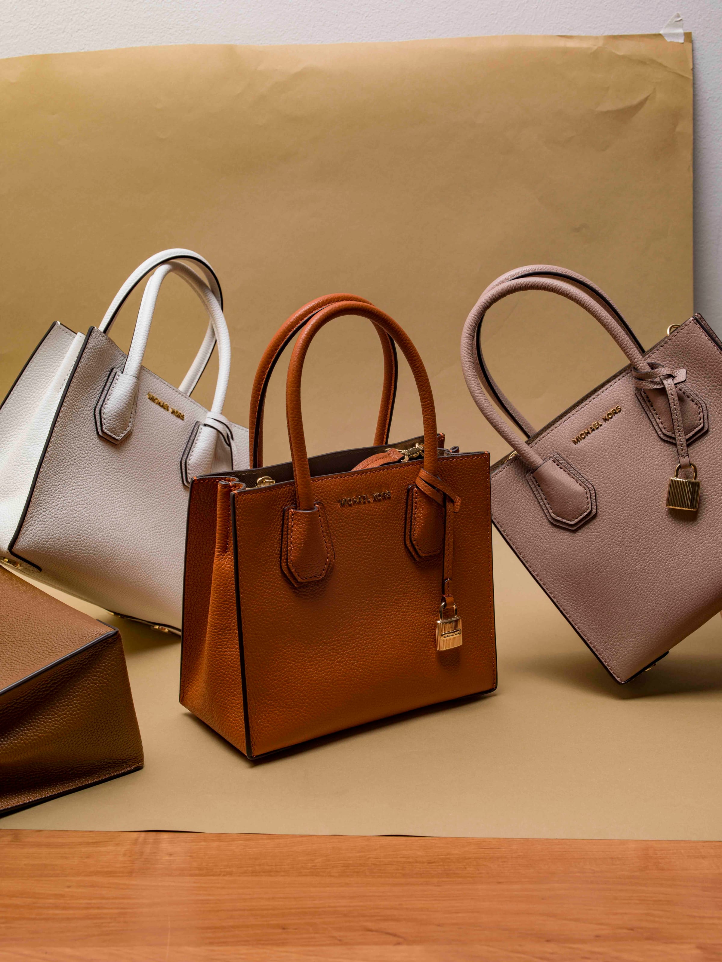 Accessories in Colour — Series 09